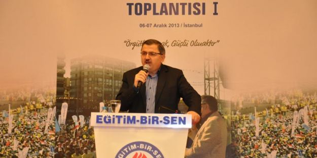 127 bin öğretmen açığı var ve 39 bin ücretli, vekil çalıştırıyoruz