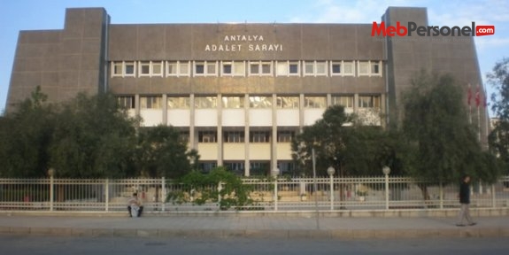 Antalya'da 33 kamu görevlisi adliyeye sevk edildi