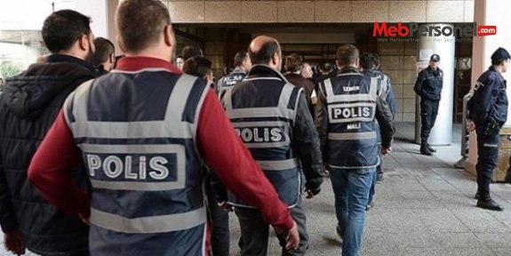 Uşak'ta ikisi kadın 15 öğretmen adliyeye sevk edildi
