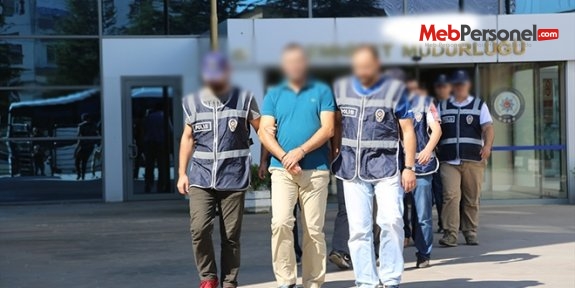 Bursa'da 8 kamu görevlisi tutuklandı