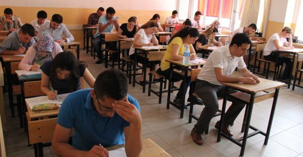 Önlisans Bilgisayar Mezunları Kadro İstiyor!