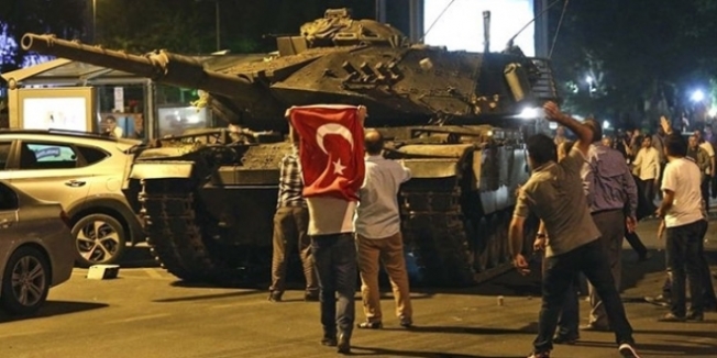 15 Temmuz şehitlerinin ismi kapatılan FETÖ okulunun sınıflarına verildi