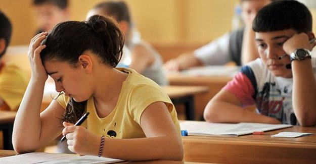 TEOG'da hatalı tercih 'açık lise'ye gönderir!