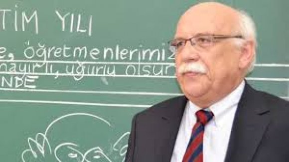 Bilişim Teknolojileri Öğretmenleri Zuhal Topçu ile Görüştü