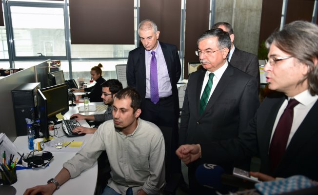 Bakan Yılmaz’dan ODTÜ Teknokent’e ziyaret