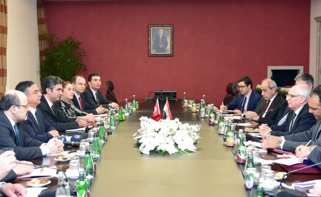 Bakan Yılmaz, Iraklı Bakan İsa ile görüştü