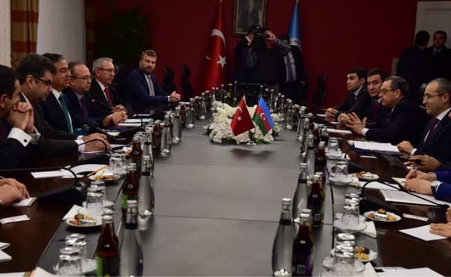 Bakan Yılmaz, Azerbaycan Eğitim Bakanı ile bir araya geldi