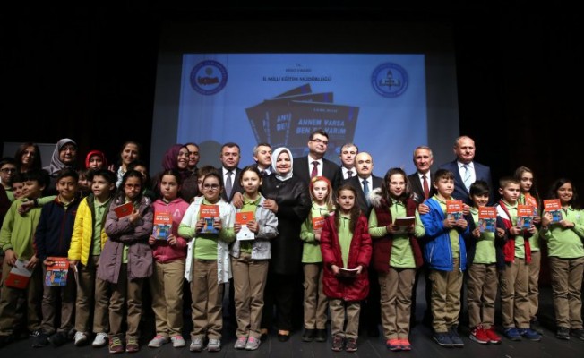 Erdem: Milli değerlere sahip gençler yetiştiriyoruz