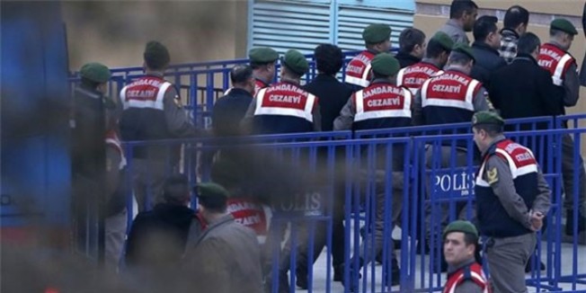 Tutuklu öğretmen 'ByLock' kullandığını itiraf etti