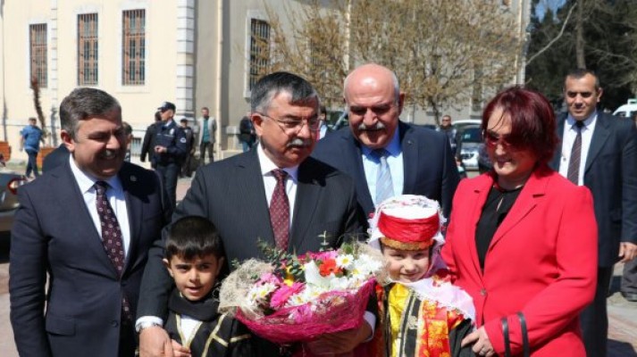 Milli Eğitim Bakanı Sayın İsmet YILMAZ Sinop'u Ziyaret Etti