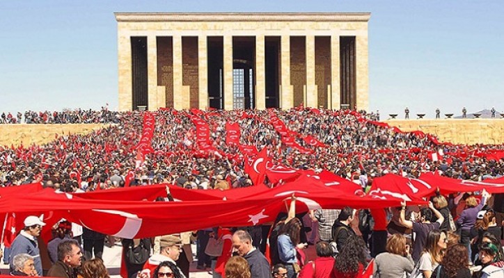 18 Mayıs Tatil Edilecek Mi?