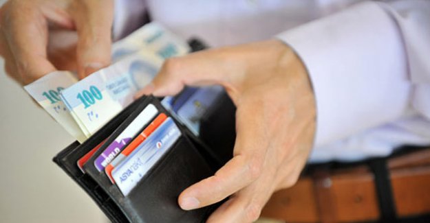 Öğretmen, maaşından 1 ayda 262 lira kaybetti