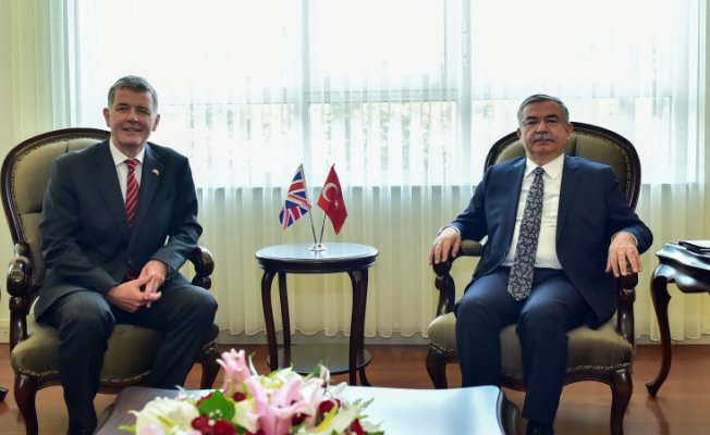 Bakan Yılmaz, İngiltere Büyükelçisi Richard Moore’u Kabul Etti