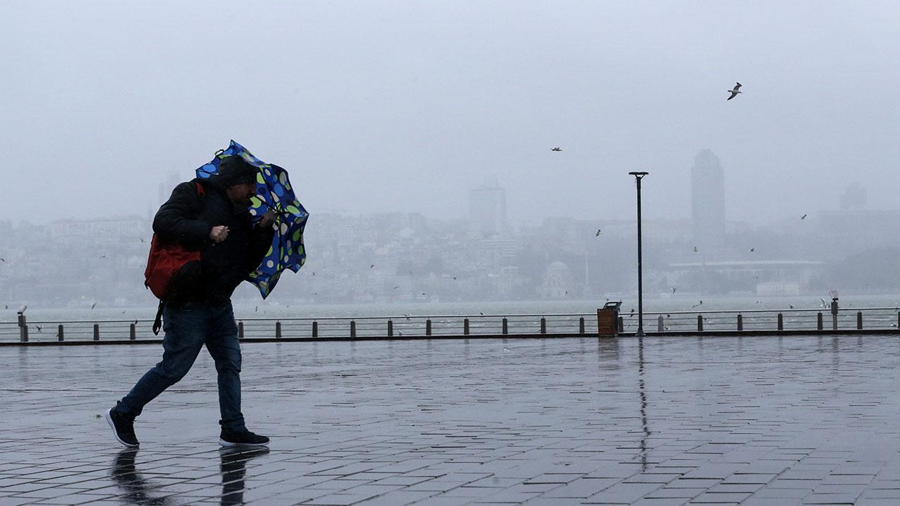 Kritik hava durumu açıklamaları: Fırtına ve kuvvetli yağış uyarıları!