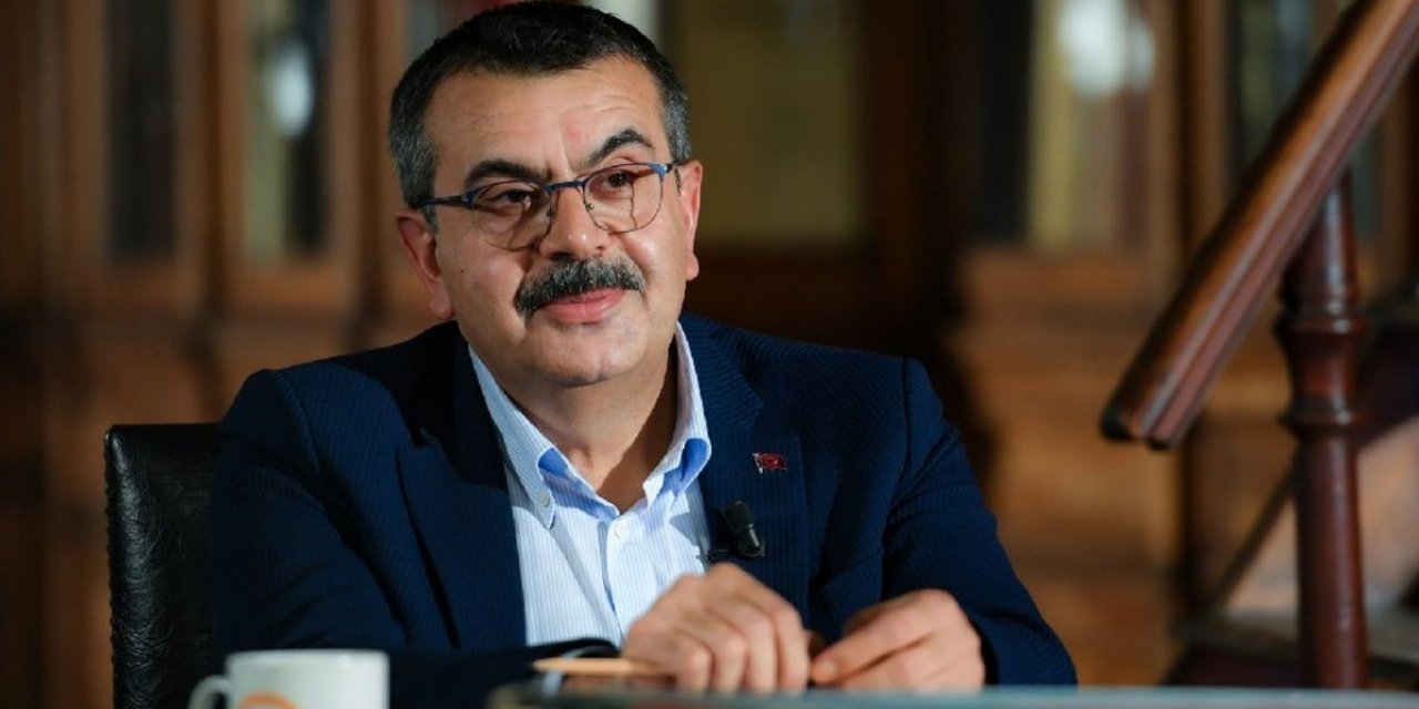 Bakan Yusuf Tekin açıkladı: Şuandan itibaren öğretmenler hizmet içi eğitim süreci başlıyor