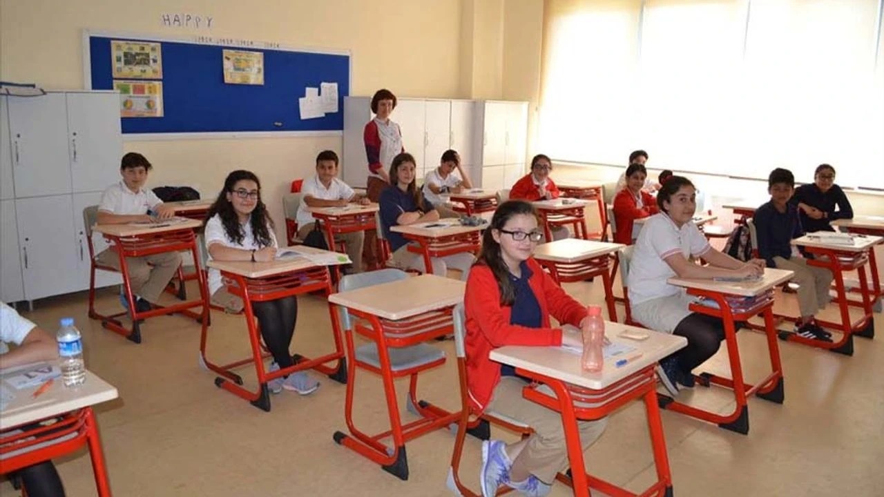 MEB’den ortaokul öğrencileri için bir yenilik! Zanaat okulları açılacak…