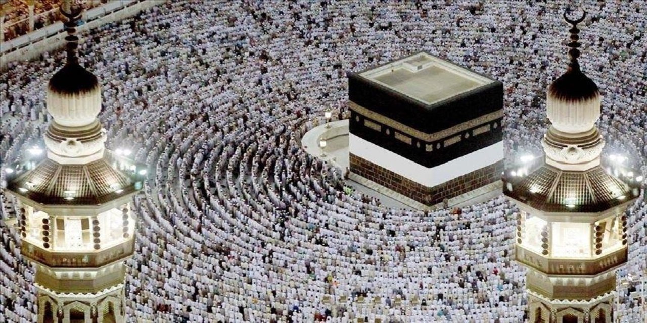 Öğretmen, öğrenci ve velilere yönelik umre turu kayıtları başladı