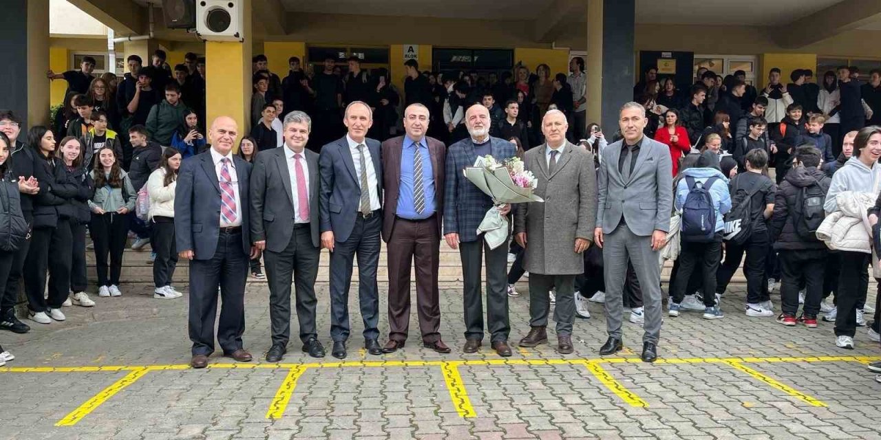 30 yıllık öğretmene duygusal veda!