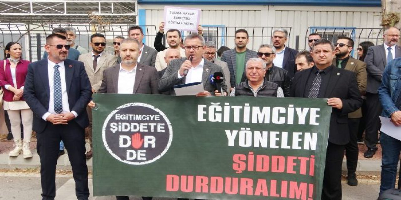 Okul Müdür Yardımcısına Veli Tokadı Protesto Edildi