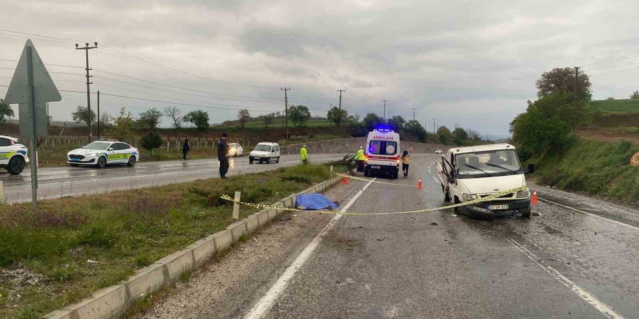 Emekli Okul Müdürü kazada hayatını kaybetti