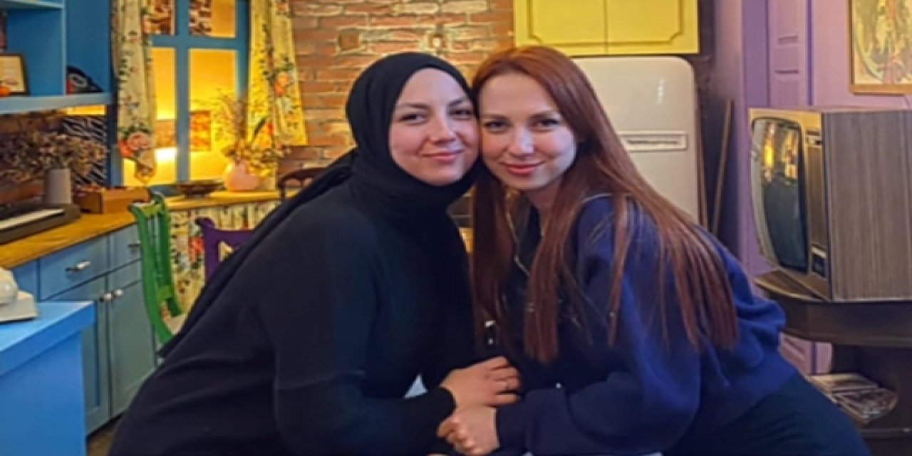 Öğretmenin İkiz Kardeşiyle Yaptığı Şaka Sınıfı Salladı!