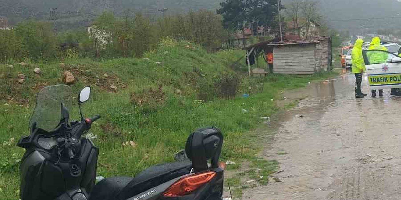 Motosiklet Kazasında Ağır Yaralanan Öğretmenden Acı Haber