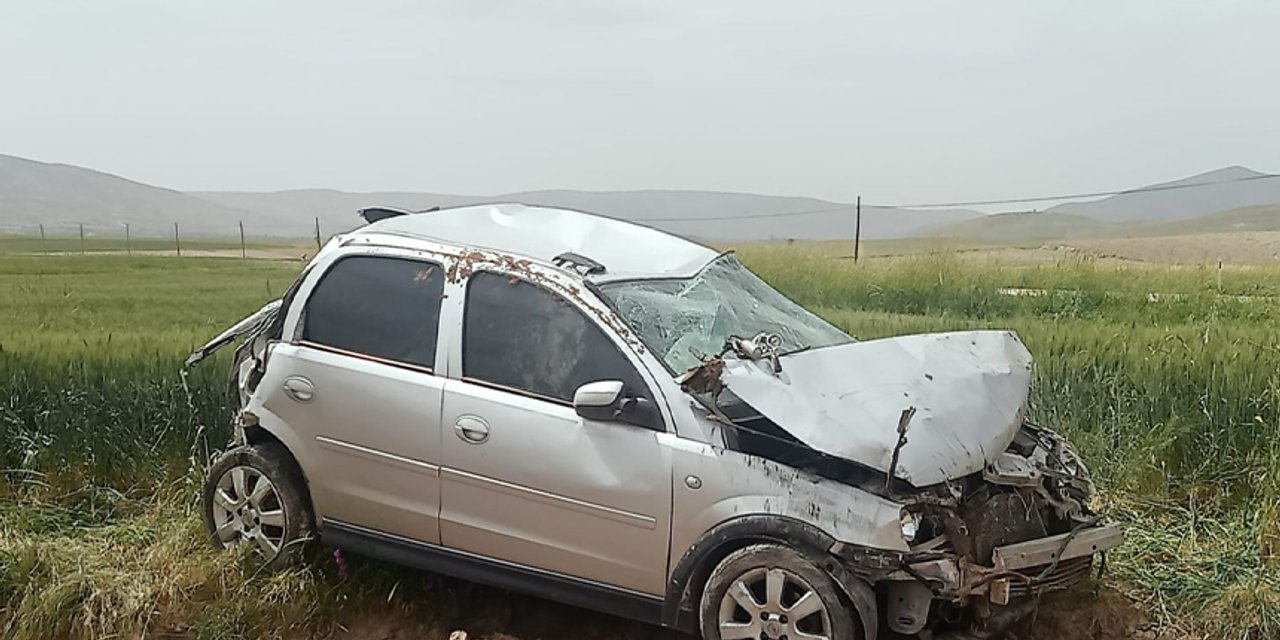 Öğretmen Okul Yolunda Kaza Yaptı