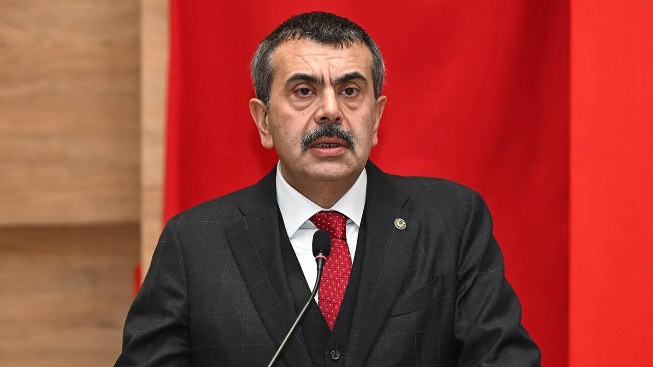 Bakanı Tekin'den Yaz Tatili Açıklaması: "Bayram Sonrası Okuldayız!"
