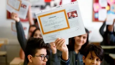 Karneler, Notlar Erişime Açıldı Mı? Karne, Takdir Belgesi, Teşekkür Belgesi, Onur Belgesi Sorgulama Nasıl Yapılır?