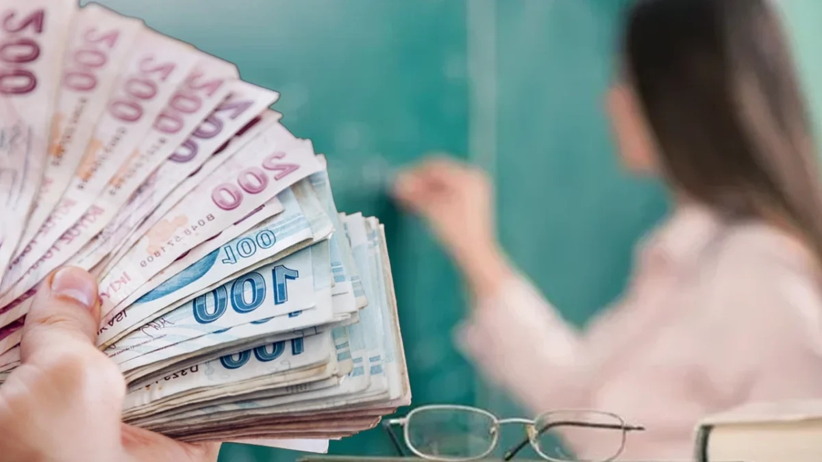 Öğretmen ve Eğitim Personeline Rekor Promosyon: O İlçede Halk Bankası'ndan Tek Seferde Tam 87.007 TL Ödeme Yapılacak!