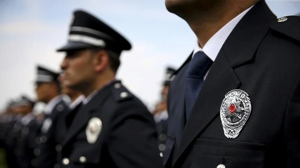32. Dönem POMEM Mülakat Yerleri Belli Oldu! 12 Bin Polis Adayı Heyecanla Beklediği Bilgiye Kavuştu: İşte Sözlü Sınav Detayları!