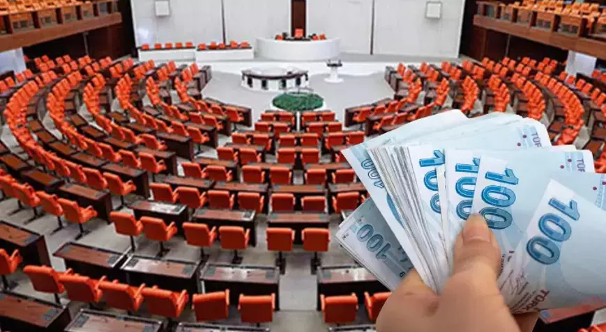 Yeni Torba Teklifte Memurlar İçin Çifte Düzenleme! Fazla Mesai Ücretine Zam, Giyim Yardımına Güvence