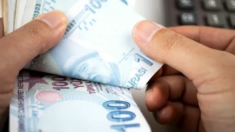 Memur ve Memur Emeklilerinde Zam Heyecanı: Yeni Toplu Sözleşme Süreci Başlıyor!