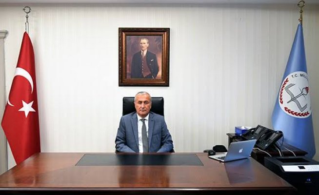 CUMA NAMAZI KILIYOR DİYE REKTÖR YAPILMADI ; MEB’E BAKAN YARDIMCISI OLDU