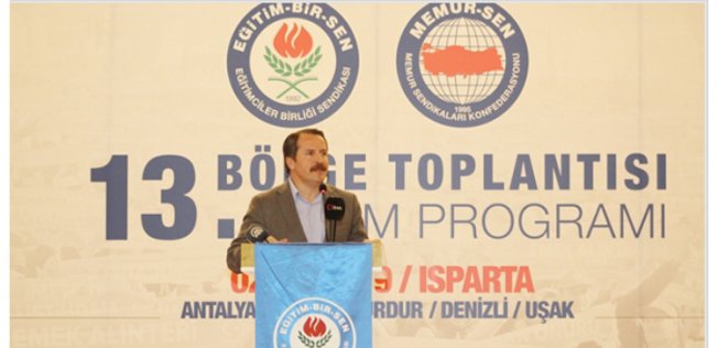 Ücretsiz ders kitaplarında nitelik sorunu var