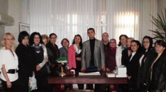 300 TL KREŞ YARDIMI AYRIM YAPILMAKSIZIN TÜM ANNELERE VERİLMELİ