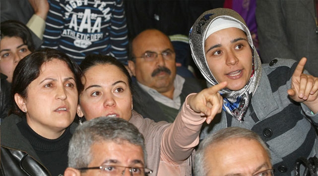 Atama Bekleyen Öğretmenler Bakan DİNÇERin Açıklamasını Bekliyor