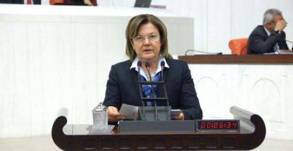 Atama yok, yüzlerce okul, binlerce mezun var