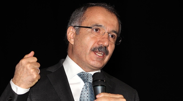 BAKAN ATAMA TAKVİMİNİ BİLMİYOR