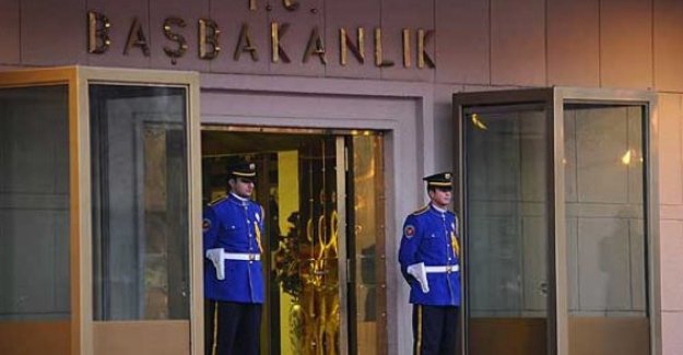 Bakan AVCI'nın Basın Müşaviri Abdulkadir ÖZCAN ,Başbakan Baş Müşavirliğine getirildi.