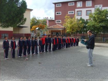 BEDEN EĞİTİMİ ÖĞRETMENLERİ DERSİNİ GERİ İSTİYOR