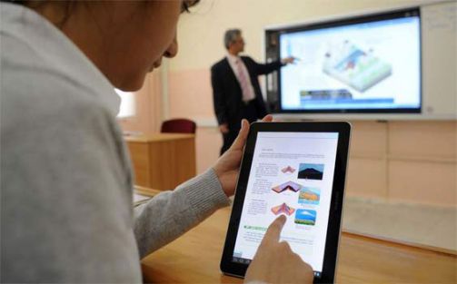 Bilişim Çağında Okullar Bilişim öğretmensiz okul kalmasın