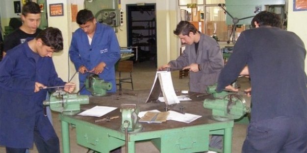 Bölüm şefi egzersizi ders yüküne dahildir