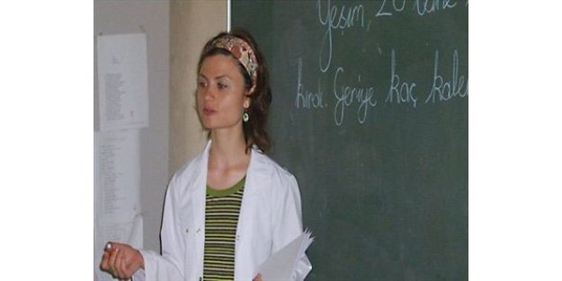 Edebiyat Öğretmenleri atama bekliyor