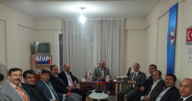 EĞİTİM BİR-SEN BAŞKAN VE YÖNETİM KURULU ÜYELERİ SALİHLİ TEMSİLCİLİĞİNİ ZİYARET ETTİ