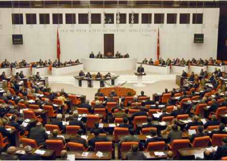 Görevden alma davasını kazanan memura kötü haber