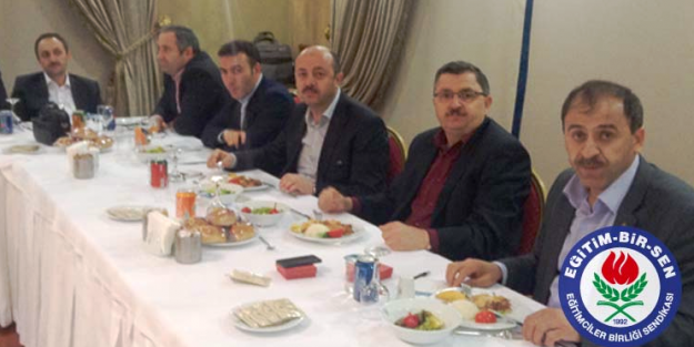 Komplolara Boyun Eğmeyeceğiz