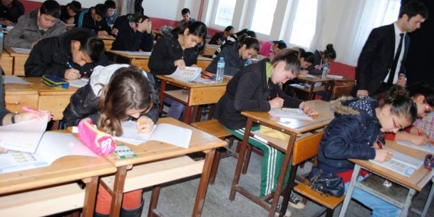 MEB’İN YENİ TEOG SINAVI SKANDALLARLA BAŞLADI
