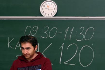 Öğretmenlerin sınav ücreti isyanı.