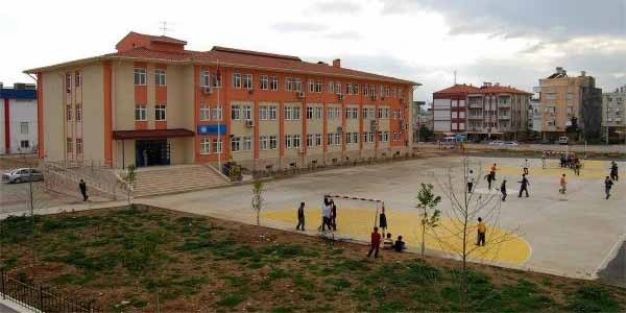 Okullarda maliyet karşılığı isim hakkı